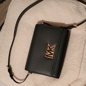 **NEW** (never used)Mimi Medium Logo Messenger MK Bag